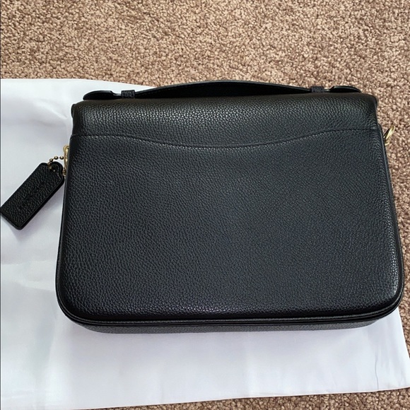 Coach Cassie - Picture 9 of 12